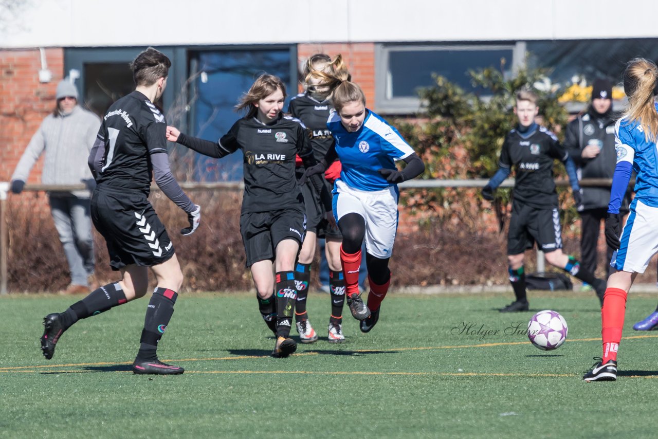 Bild 162 - B-Juniorinnen Halbfinale SVHU - Holstein Kiel : Ergebnis: 3:0